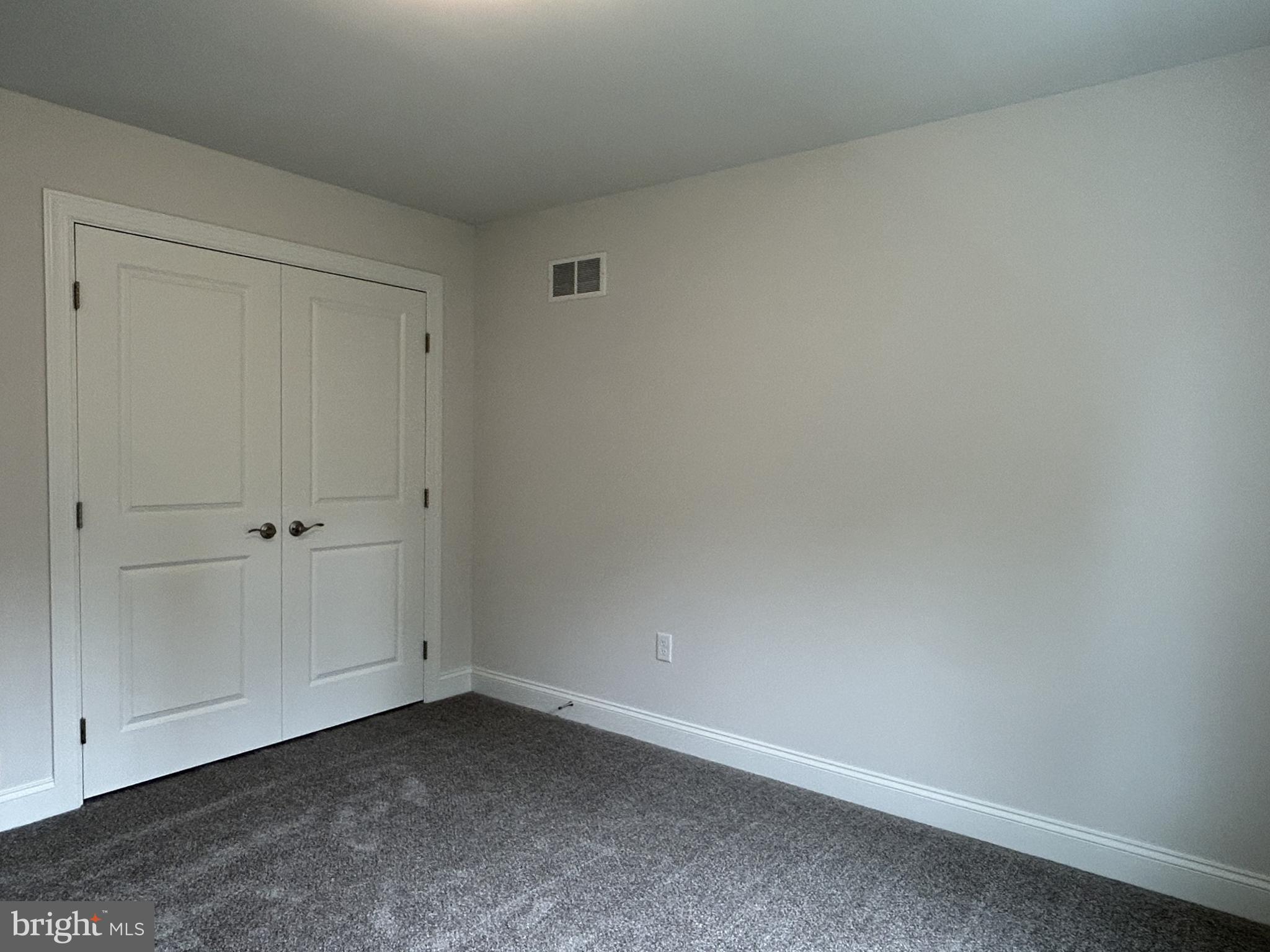 WOODLAND HILLS - Residential