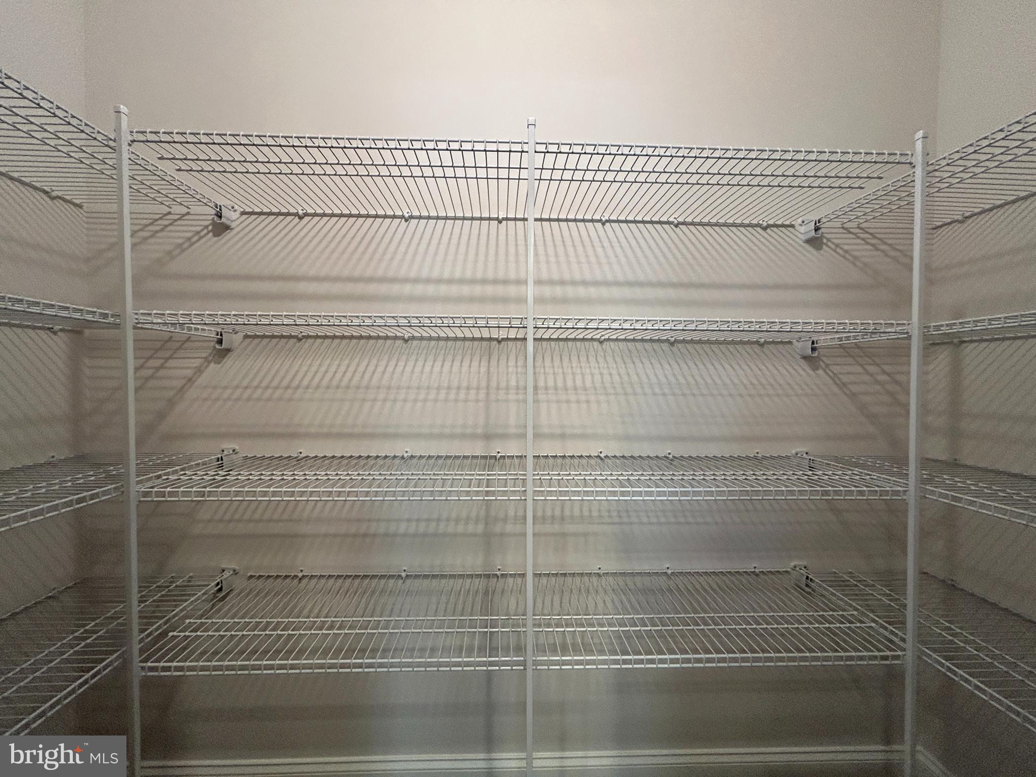 WOODLAND HILLS - Residential