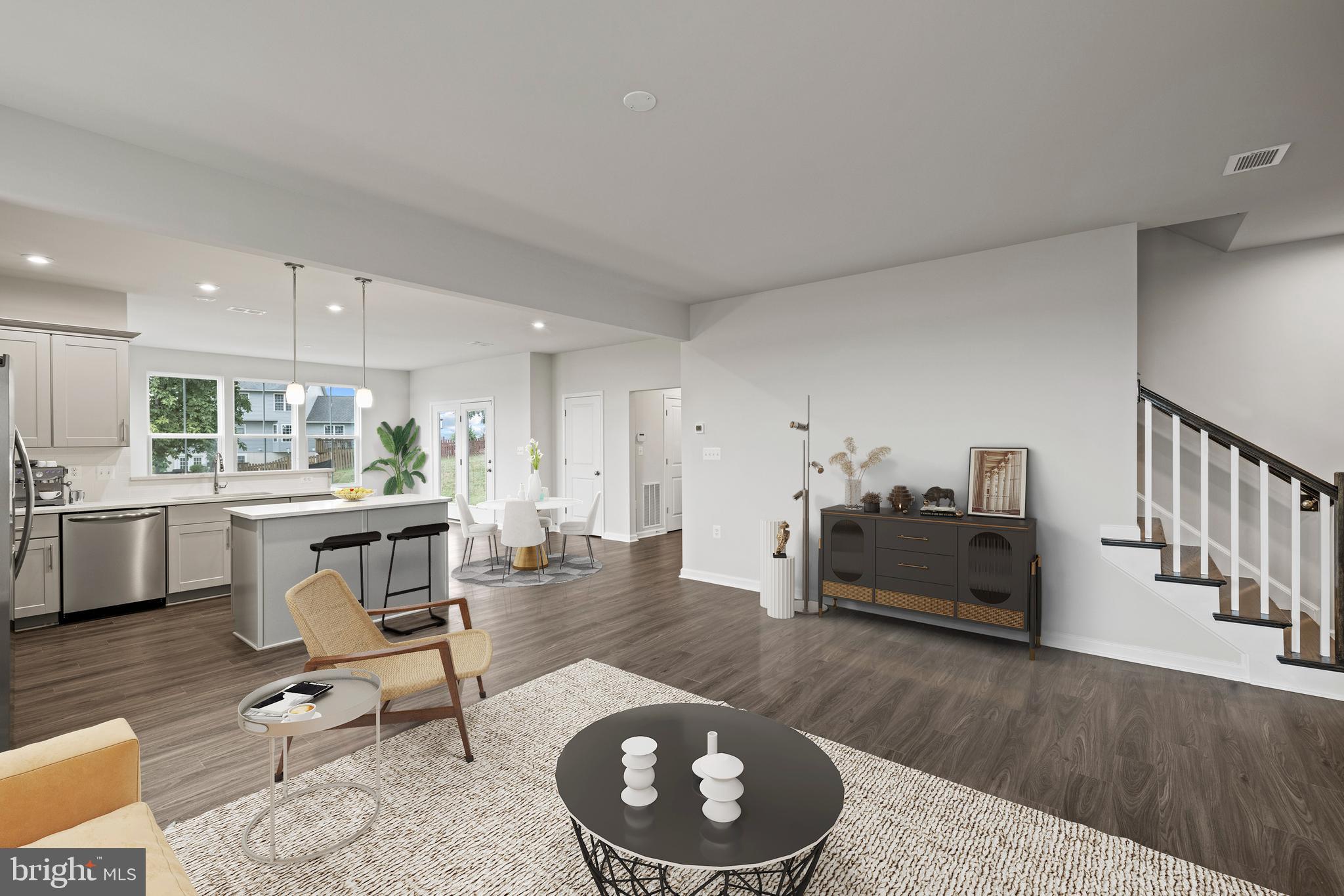 PRESIDENTS POINTE - Residential