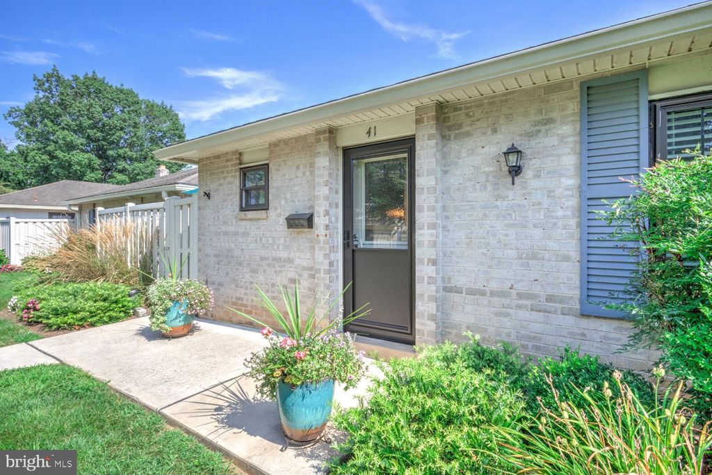 Photo of 41 Valleybrook Drive, LANCASTER, PA 17601 (MLS # PALA2073762)