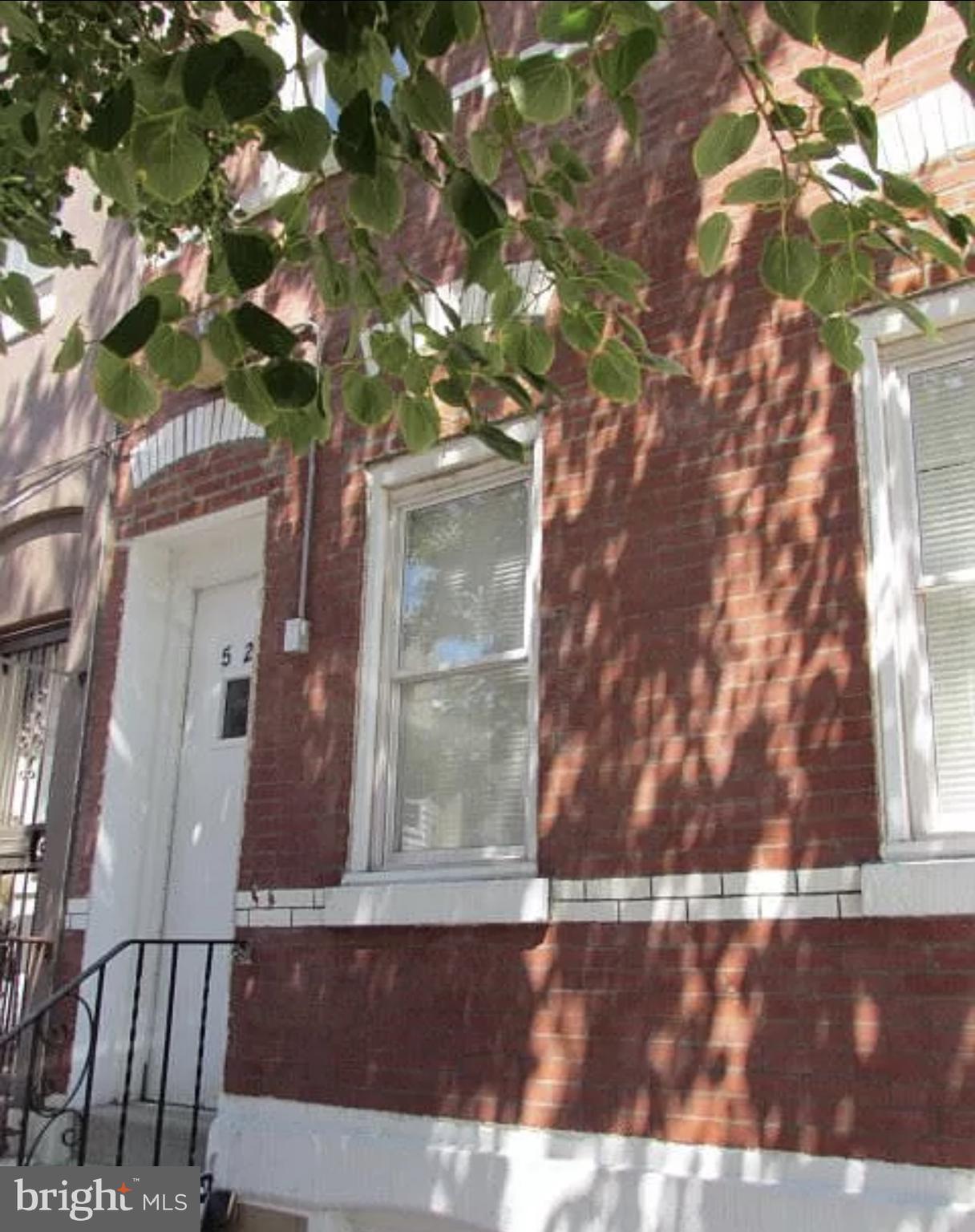 Available 9/1/2025!
Video walkthrough available! Spacious, bi-level 3 bedroom in the heart of University City. Central air and heat, with access to basement laundry. Tenants pay electric, gas, and wifi. Cold water is included. Schedule your tour today!”