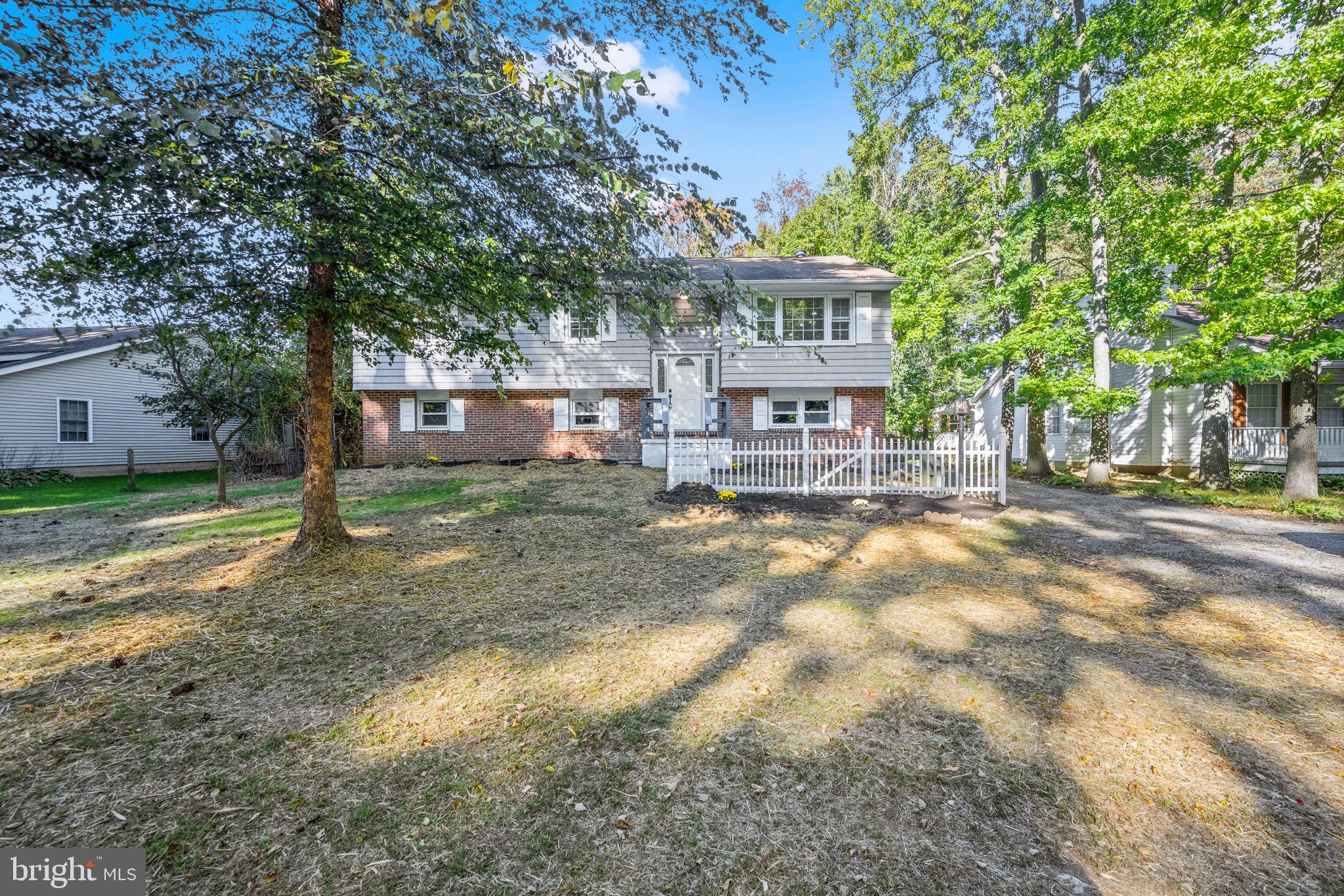 320 WILLIAM WAY