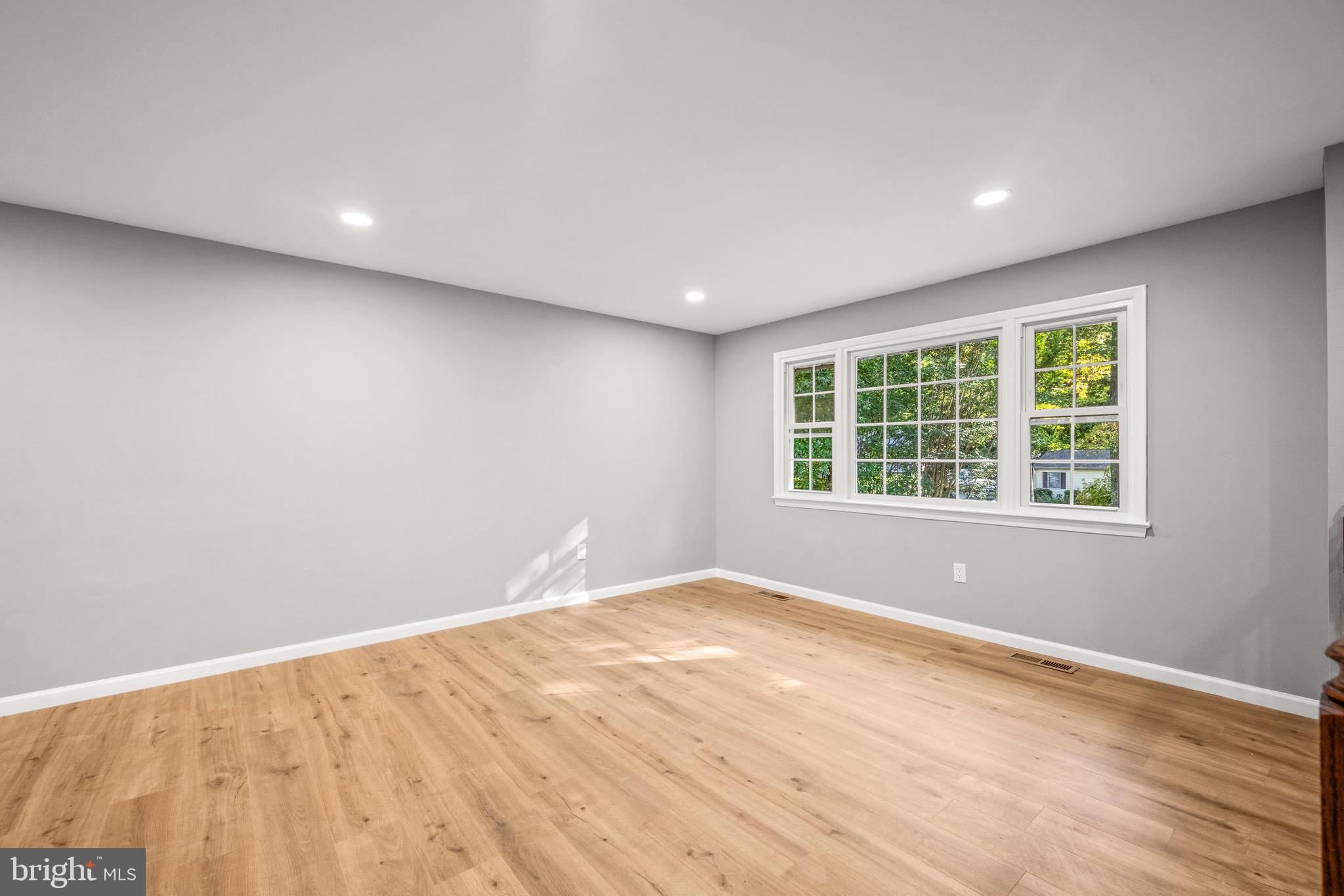 BAY CITY - Residential