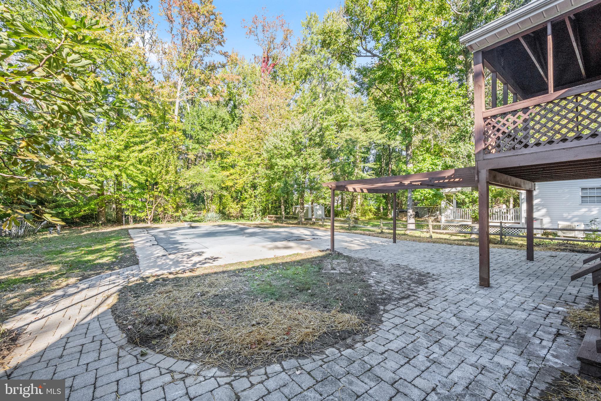 BAY CITY - Residential