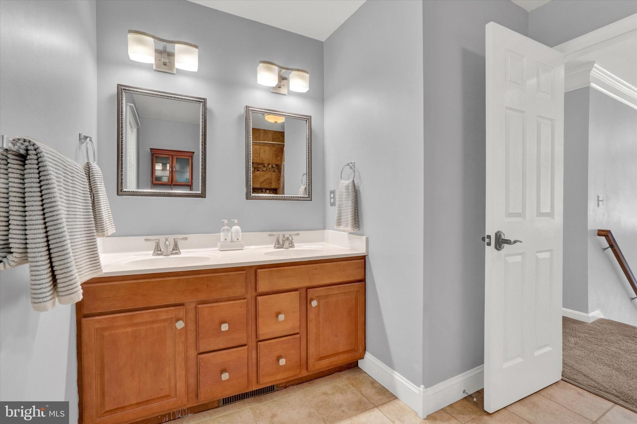 SOUTHFORK ESTATES - Residential