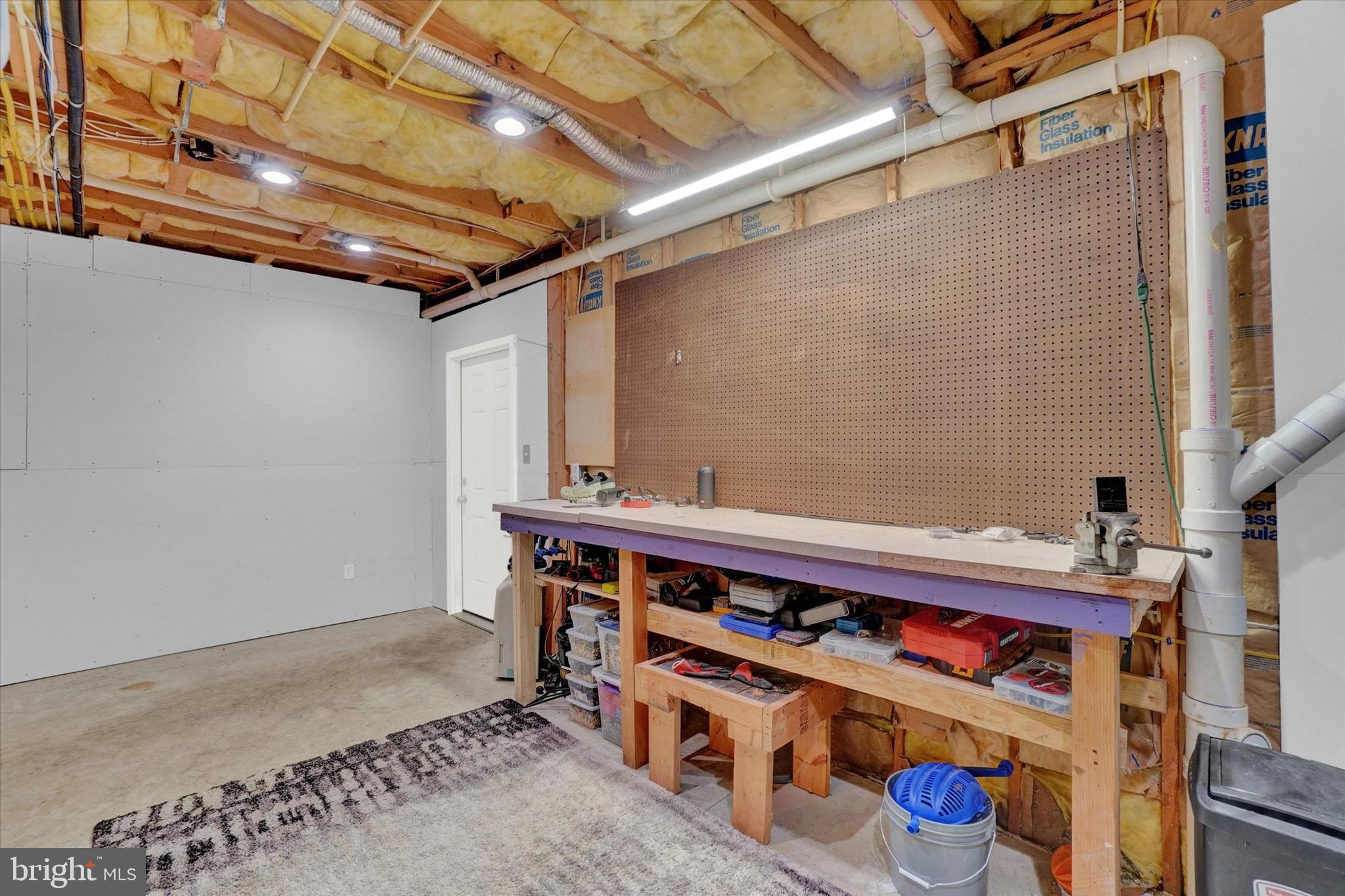 SOUTHFORK ESTATES - Residential