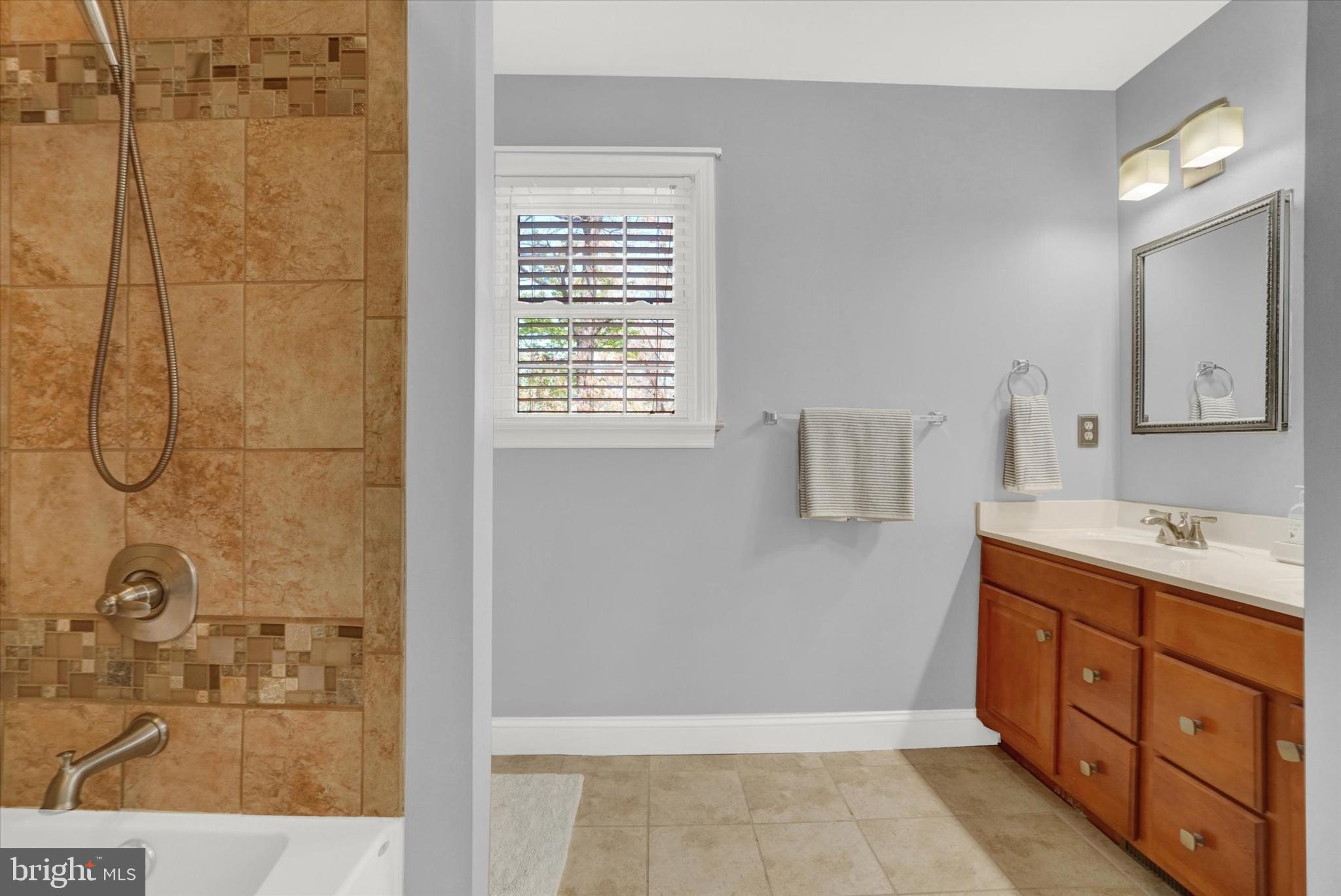 SOUTHFORK ESTATES - Residential