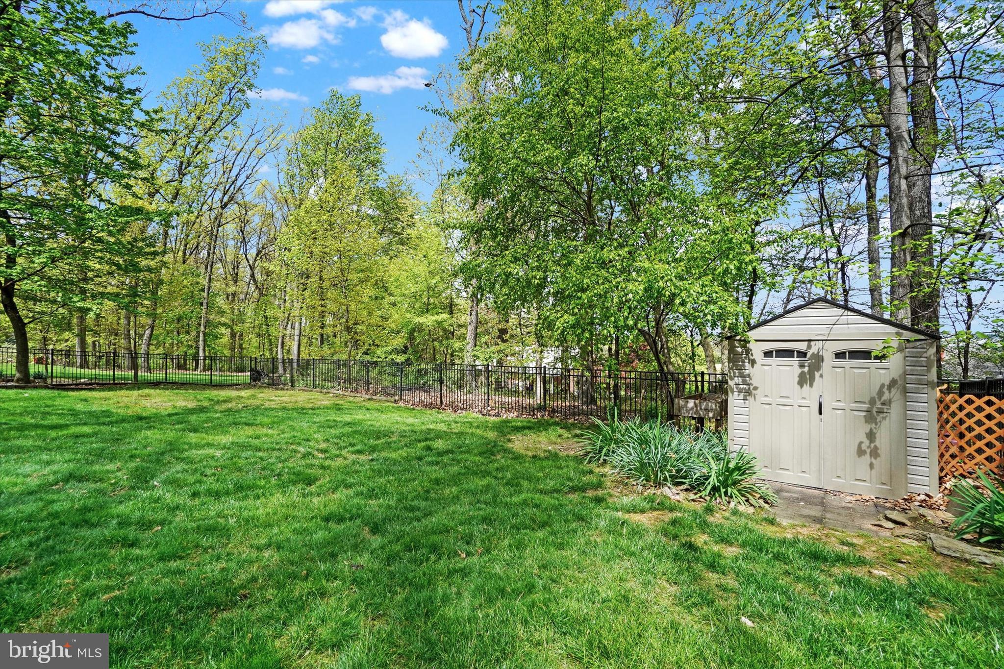 SOUTHFORK ESTATES - Residential