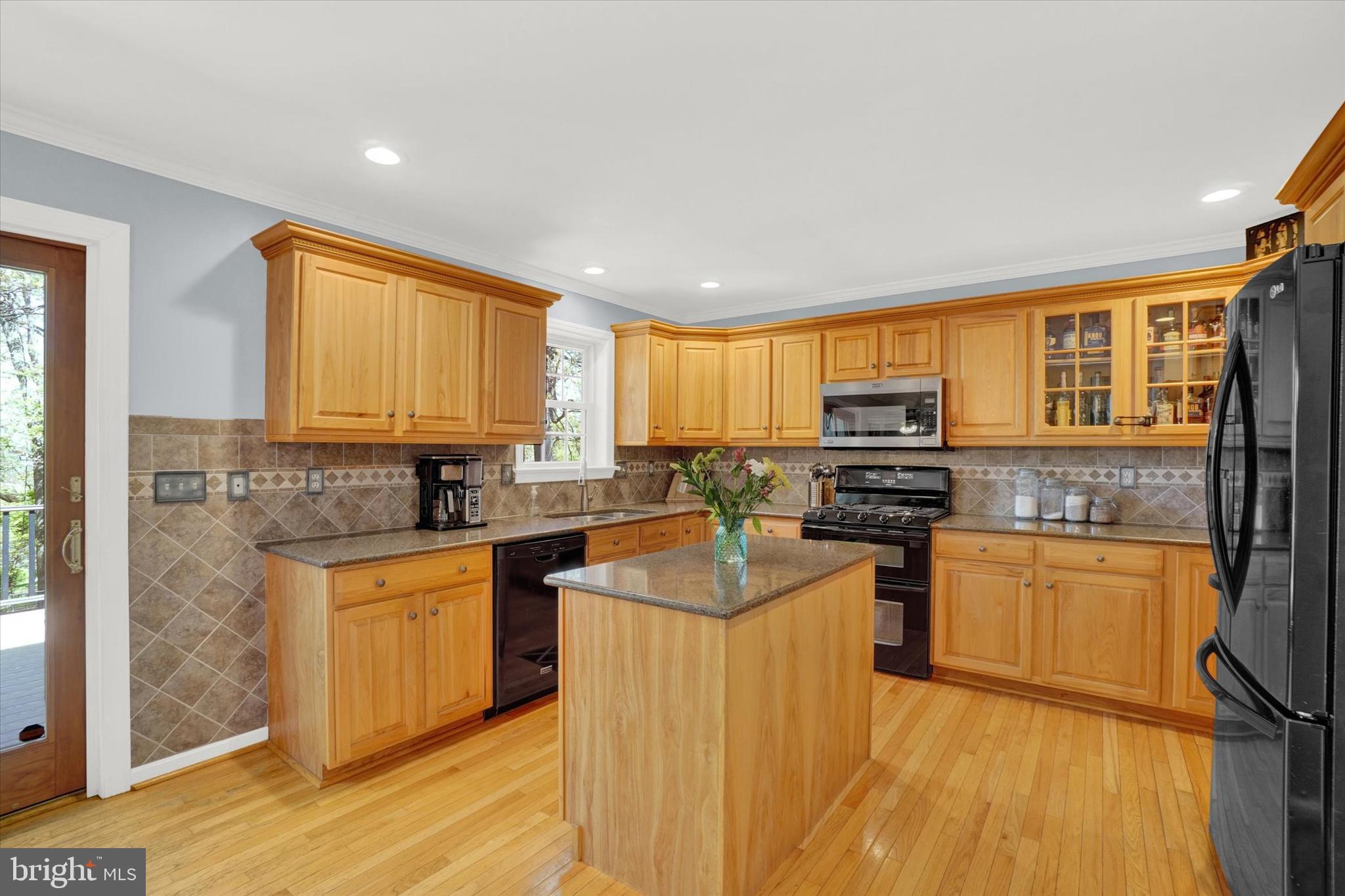 SOUTHFORK ESTATES - Residential