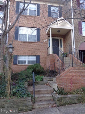 6021 HEATHERWOOD DR, ALEXANDRIA, VA 22310 - Image df3dff86904b958b8bbac84509b2adeb/906858152