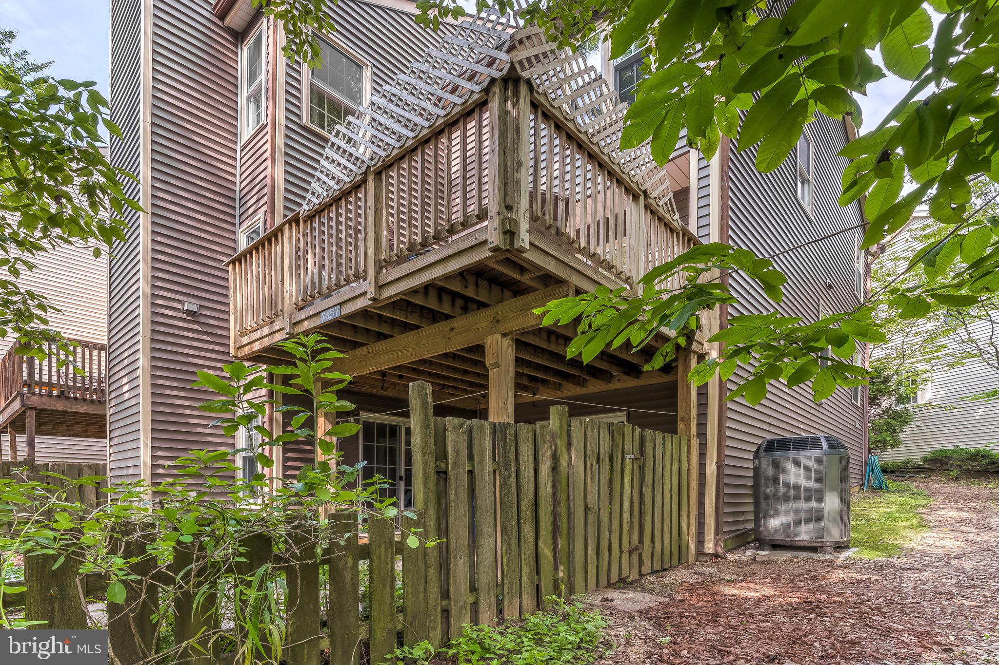 VILLAGE OF OWEN BROWN - Residential