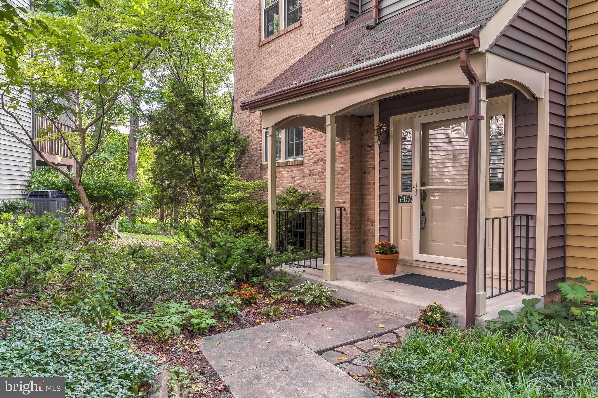 VILLAGE OF OWEN BROWN - Residential