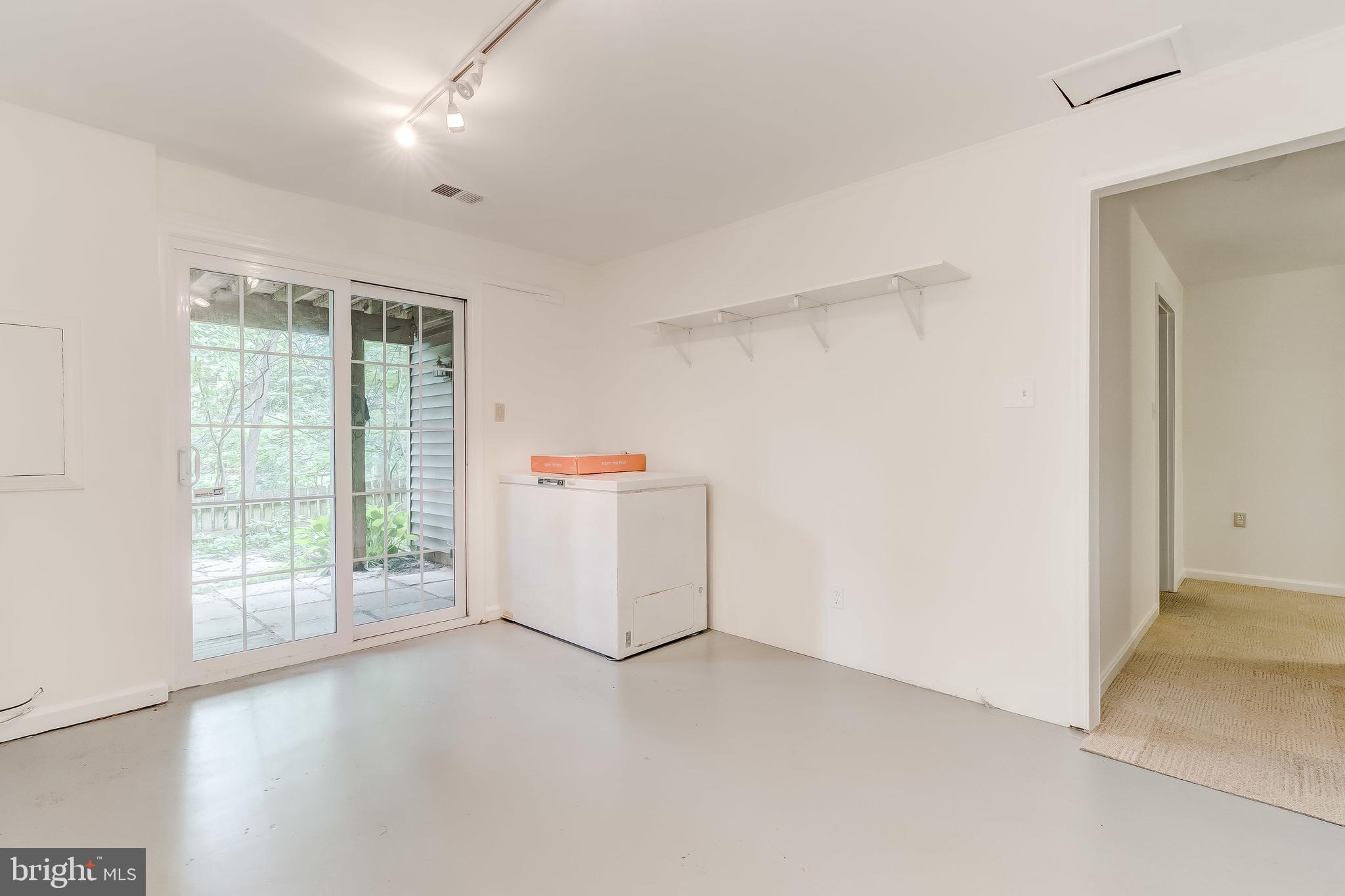 VILLAGE OF OWEN BROWN - Residential