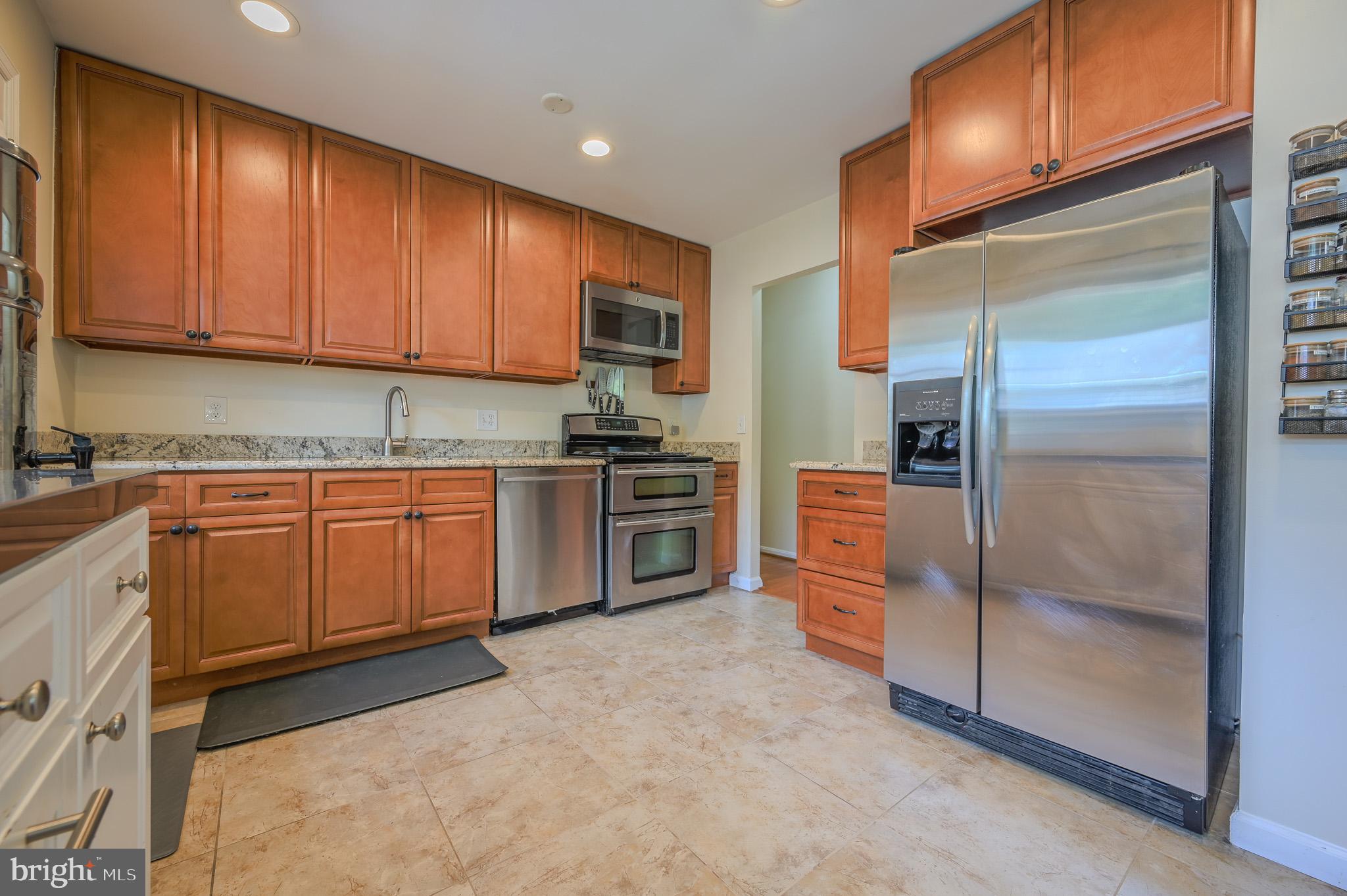 LAKE RIDGE - Residential