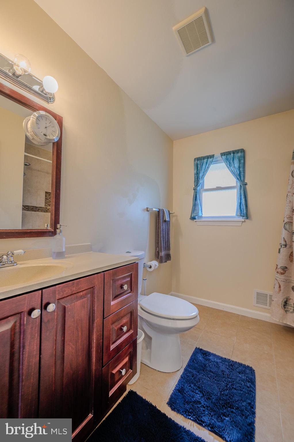 LAKE RIDGE - Residential