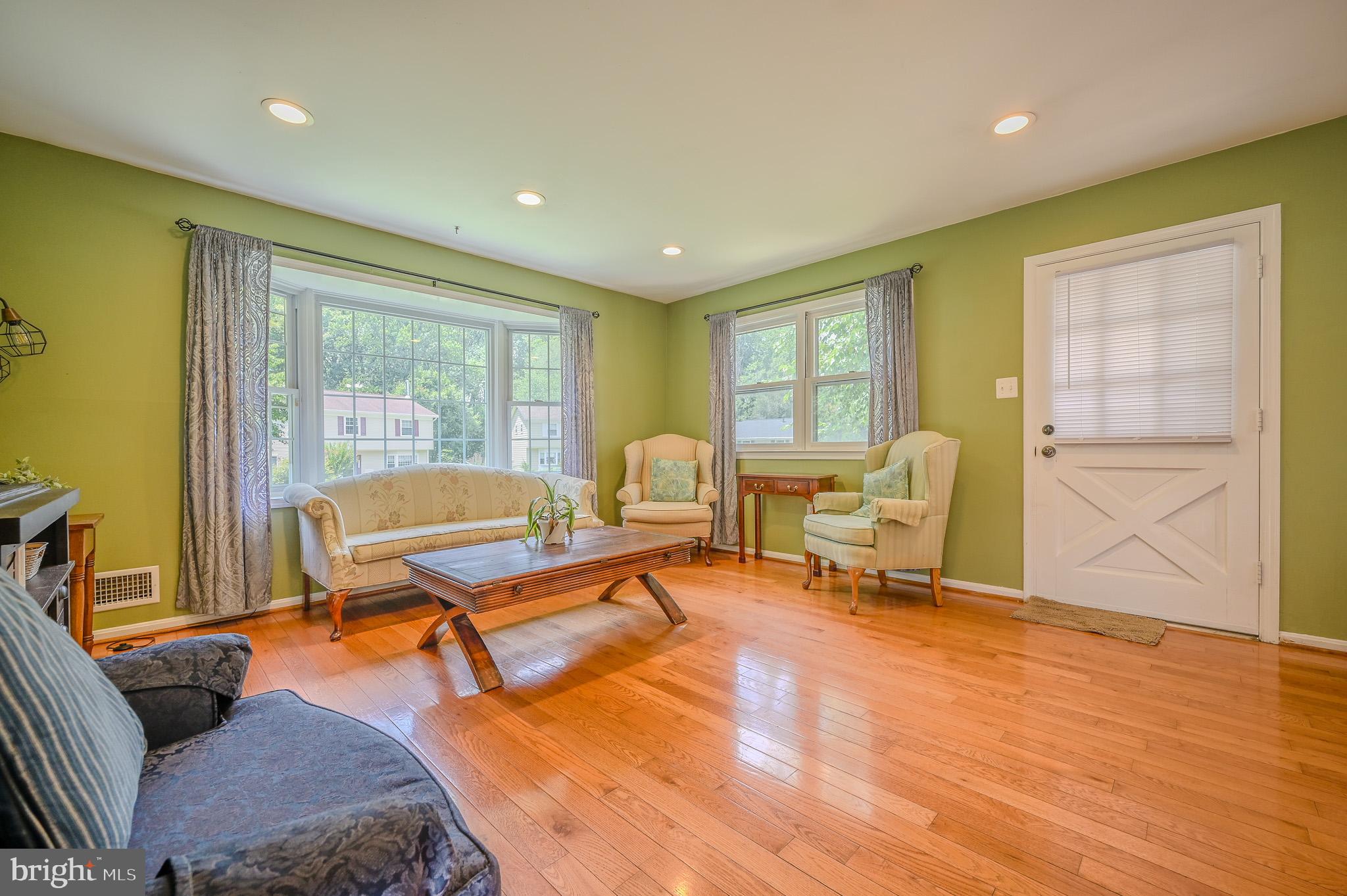 LAKE RIDGE - Residential