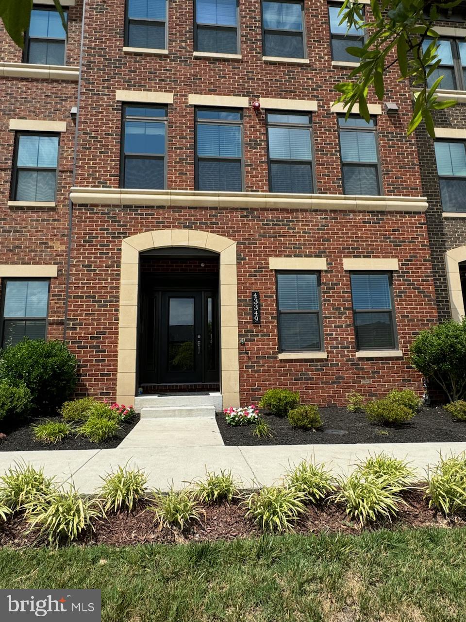 WESTMOORE AT MOOREFIELD - Residential Lease