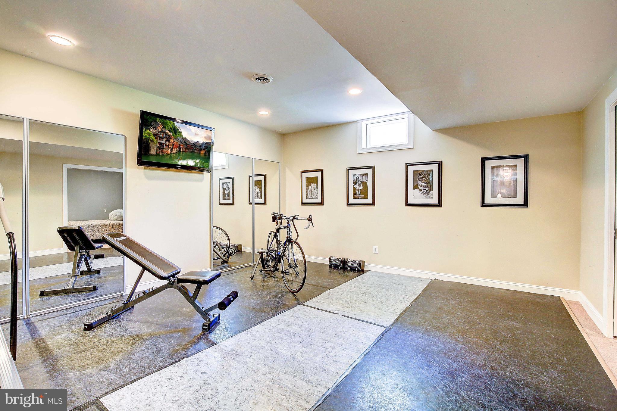 MOUNT TABOR GLEN - Residential