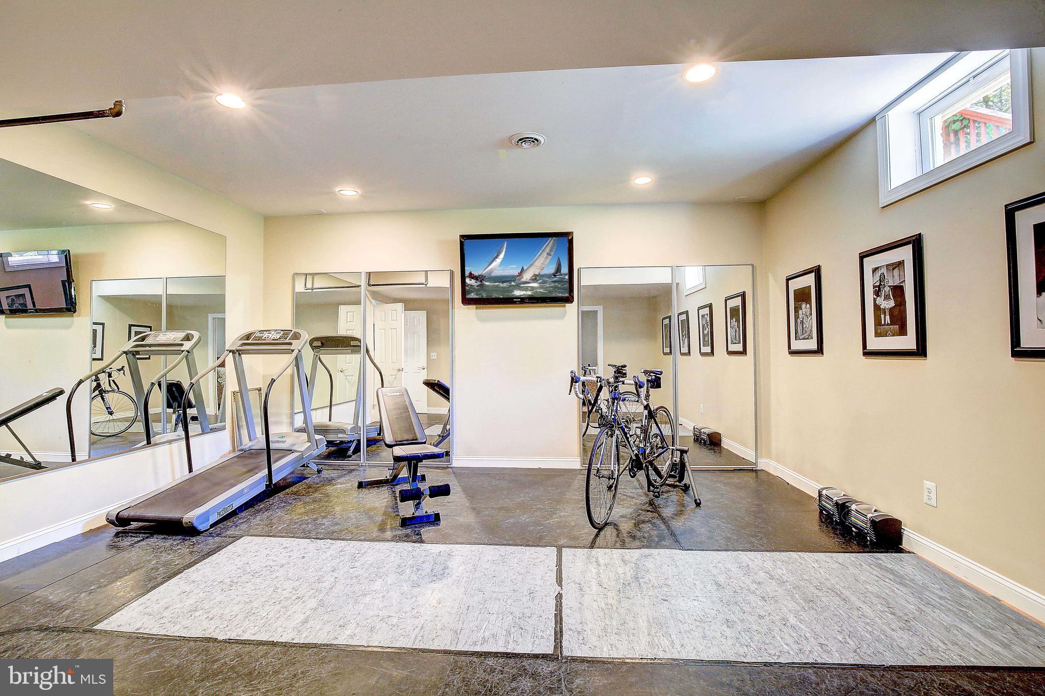 MOUNT TABOR GLEN - Residential