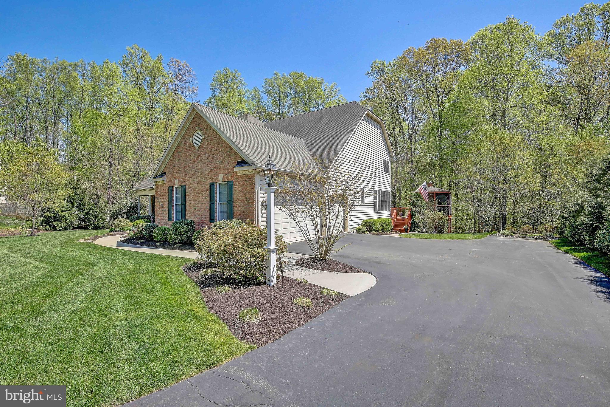 MOUNT TABOR GLEN - Residential