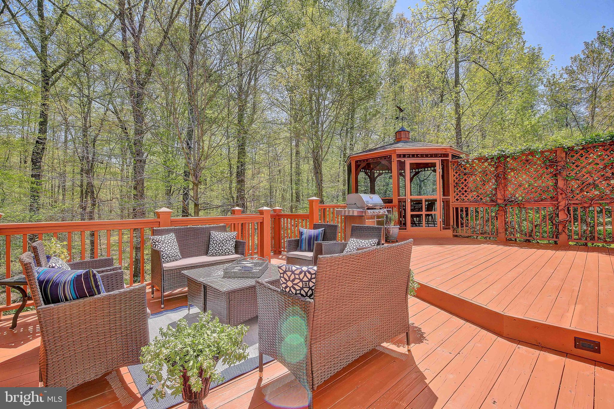 MOUNT TABOR GLEN - Residential