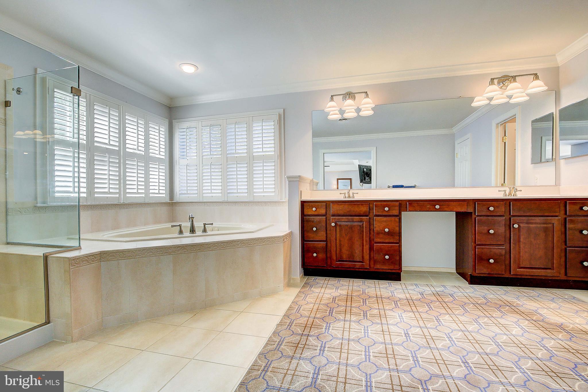 MOUNT TABOR GLEN - Residential