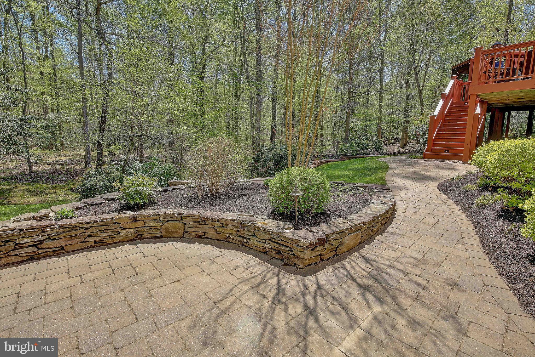 MOUNT TABOR GLEN - Residential