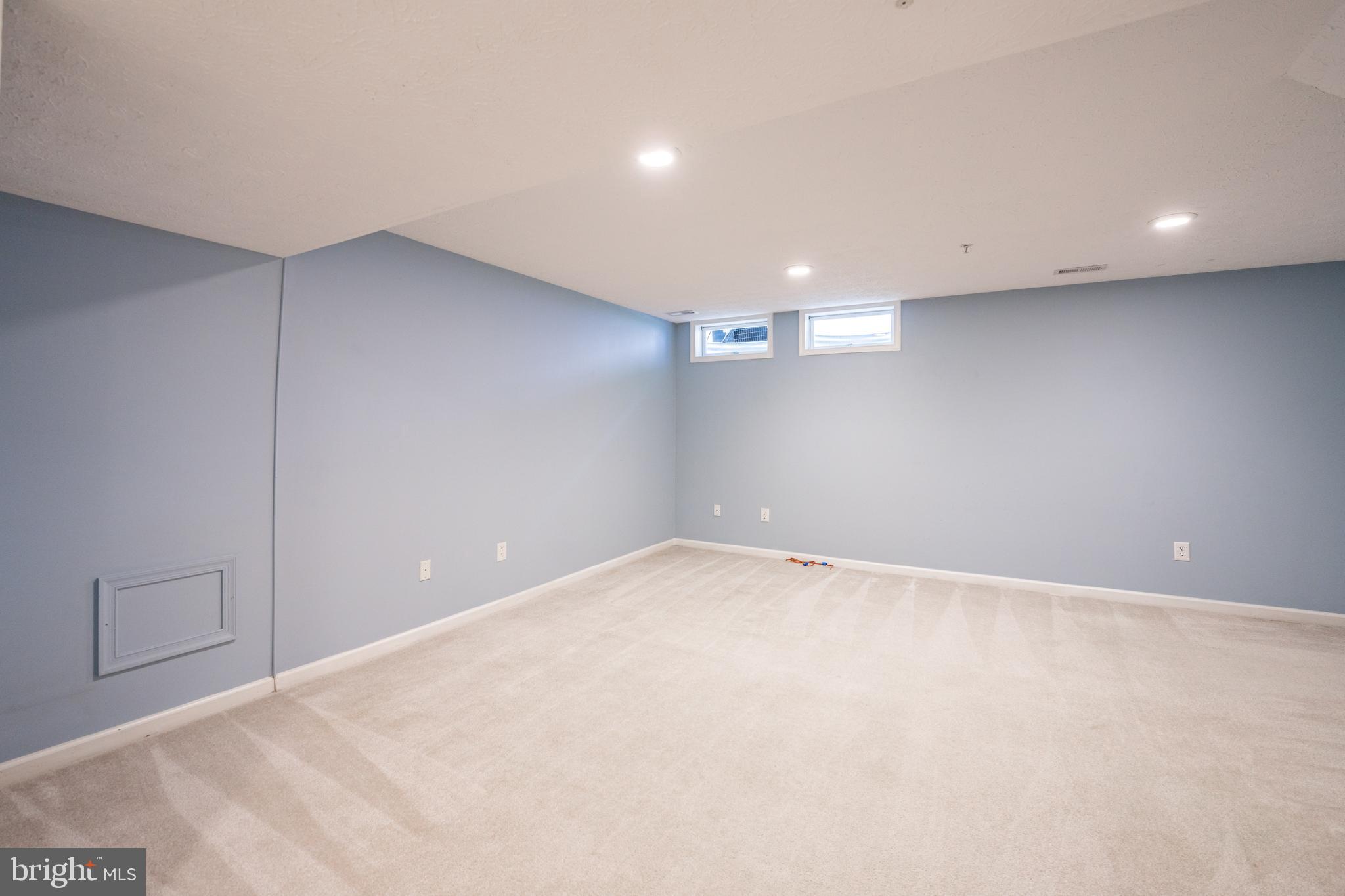 WILLOWOOD - Residential Lease