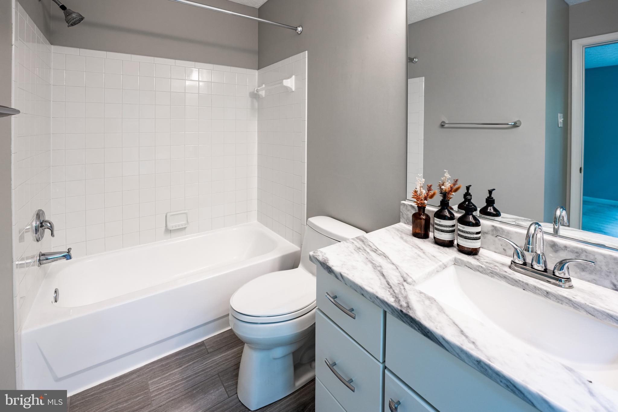 WILLOWOOD - Residential Lease