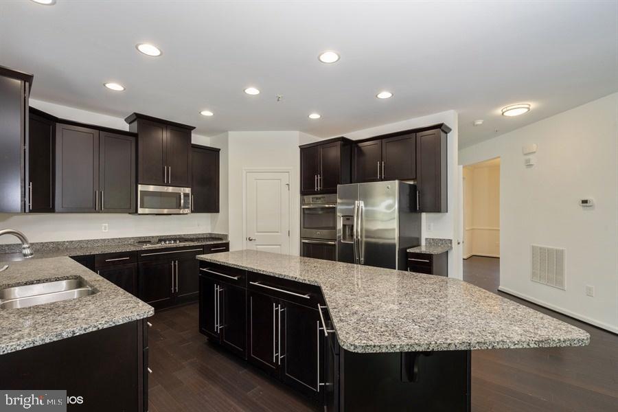 ARUNDEL WOODS - Residential