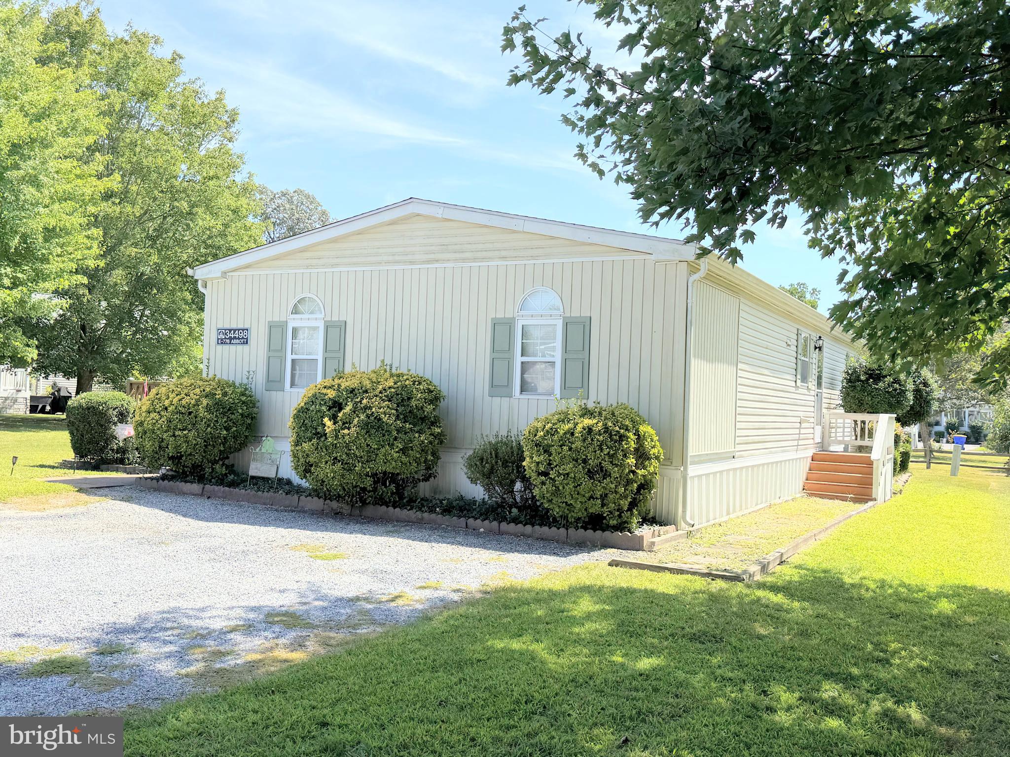 34498 FLEET STREET E-776