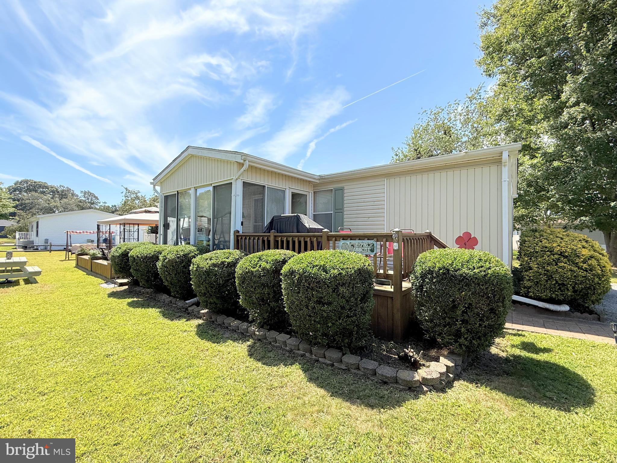 34498 FLEET STREET E-776