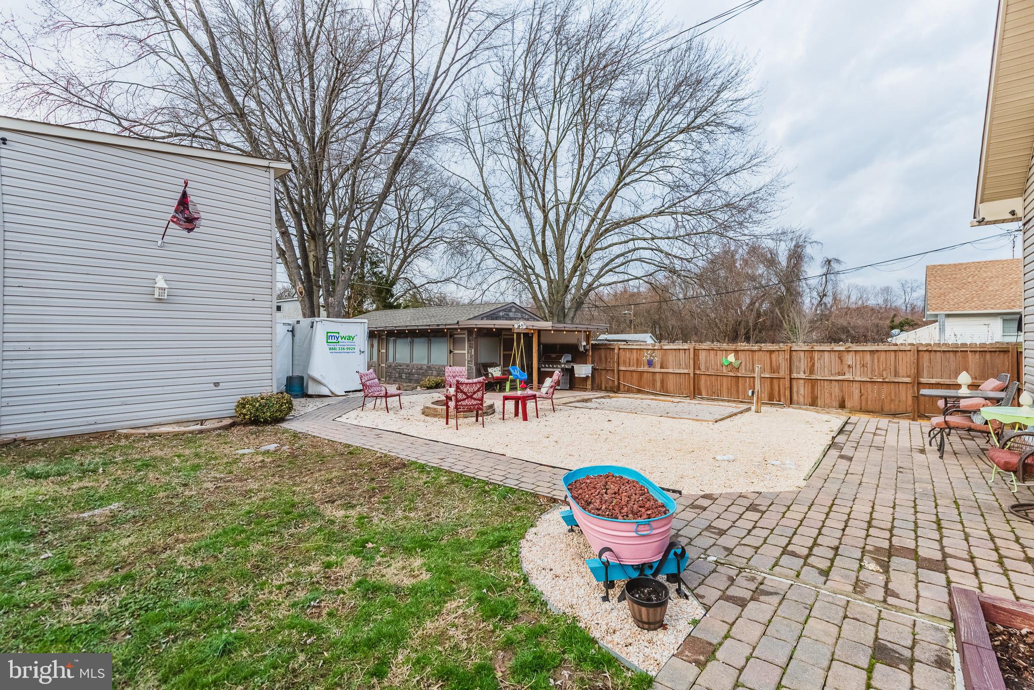 ABERDEEN HILLS - Residential