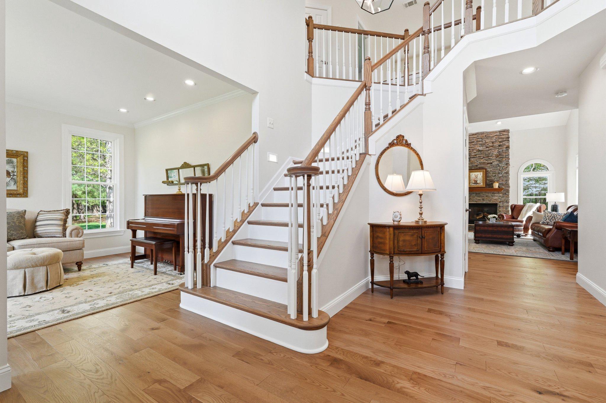 HARVEST KNOLLS - Residential