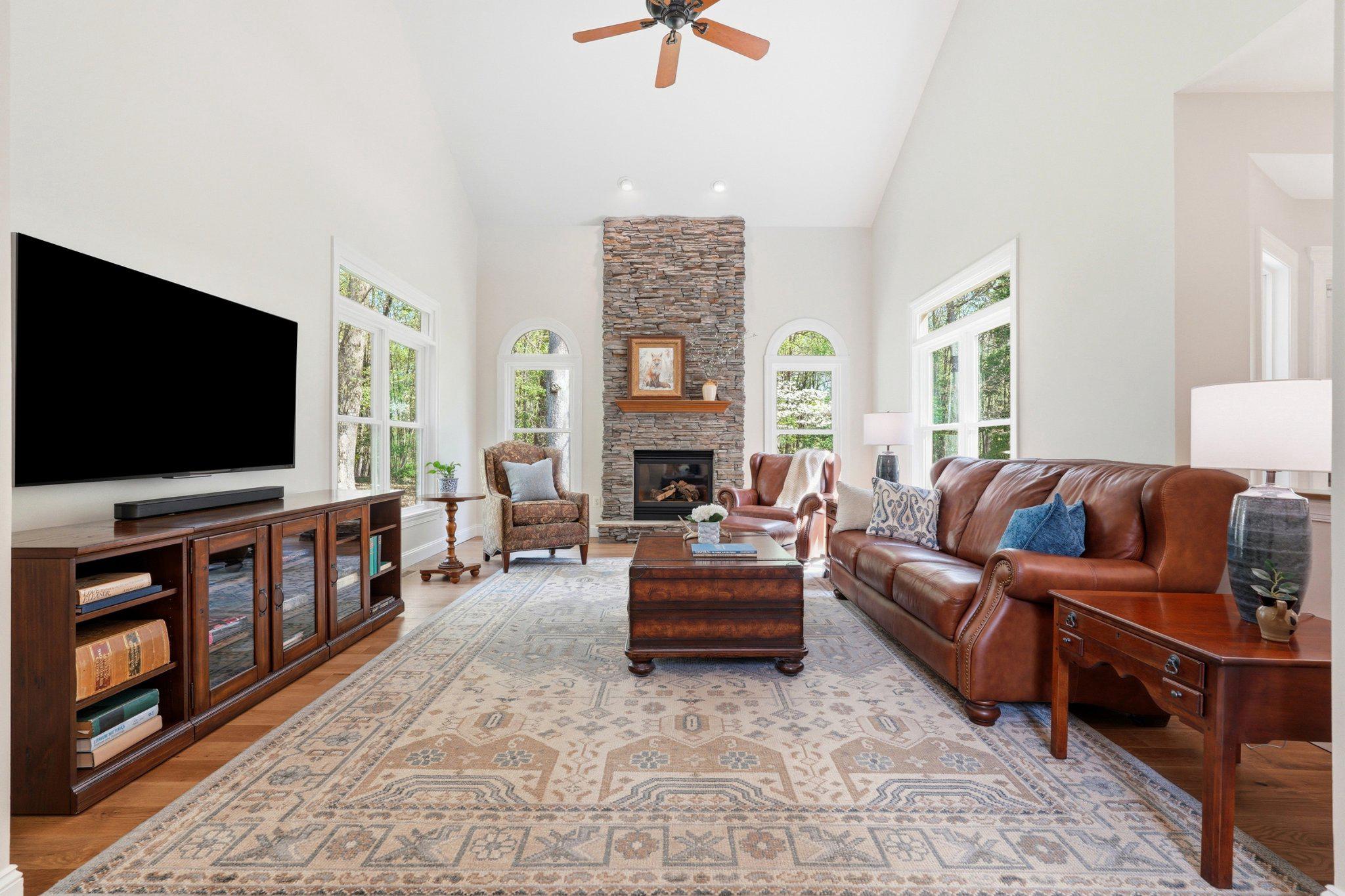 HARVEST KNOLLS - Residential