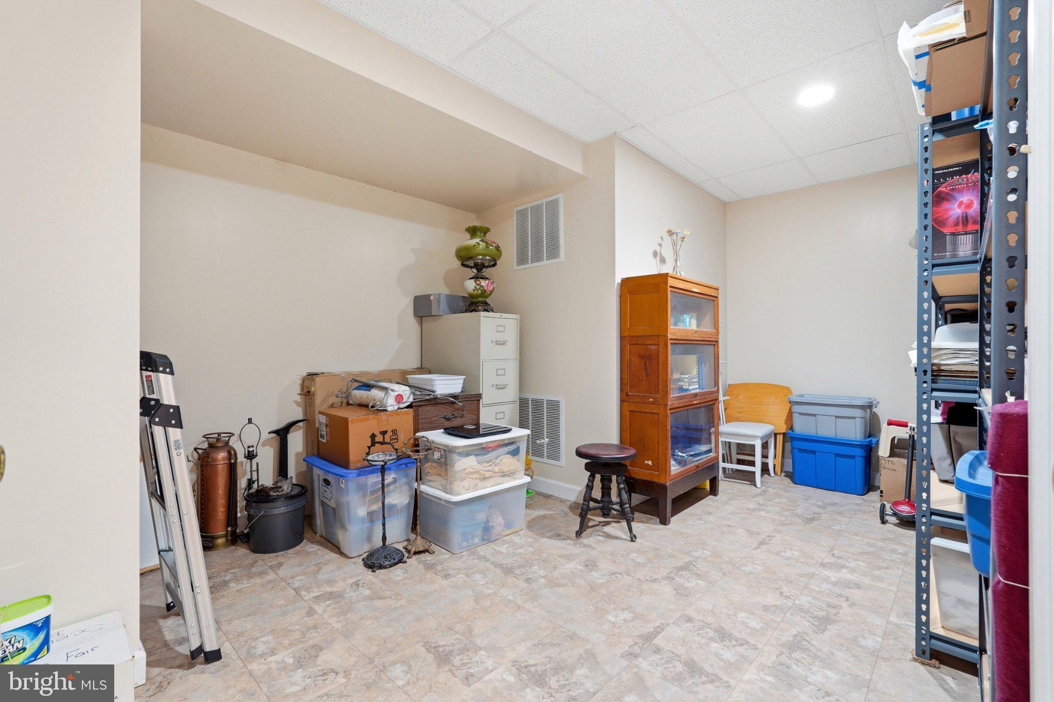 HARVEST KNOLLS - Residential