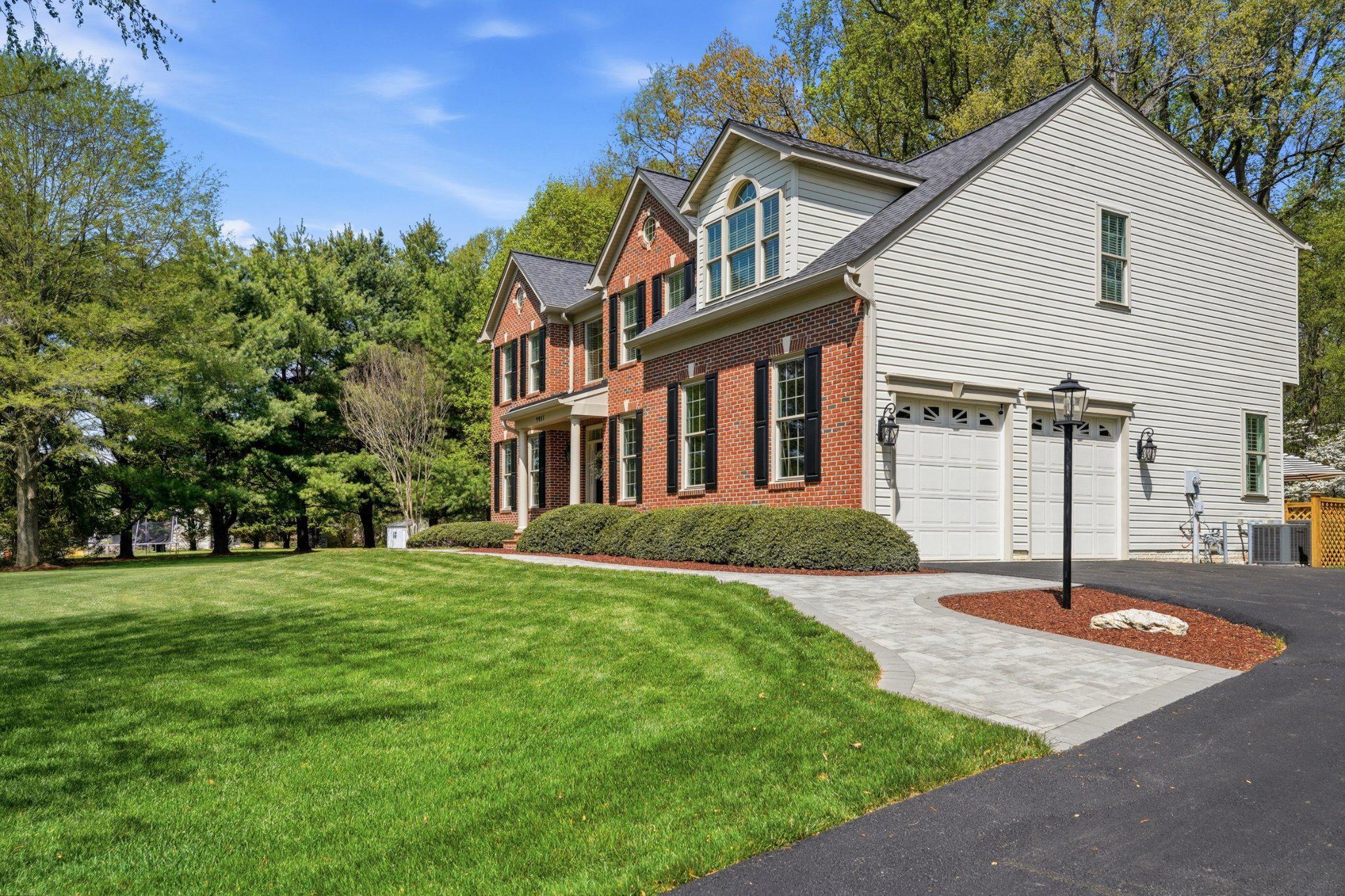 HARVEST KNOLLS - Residential