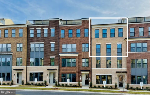 Condo For Sale - 2623 River Birch Road Rd<br/> HERNDON, VA 20171