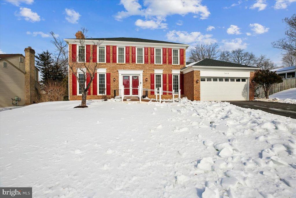 Photo of 7413 Tupelo Drive, ROCKVILLE, MD 20855 (MLS # MDMC2214420)