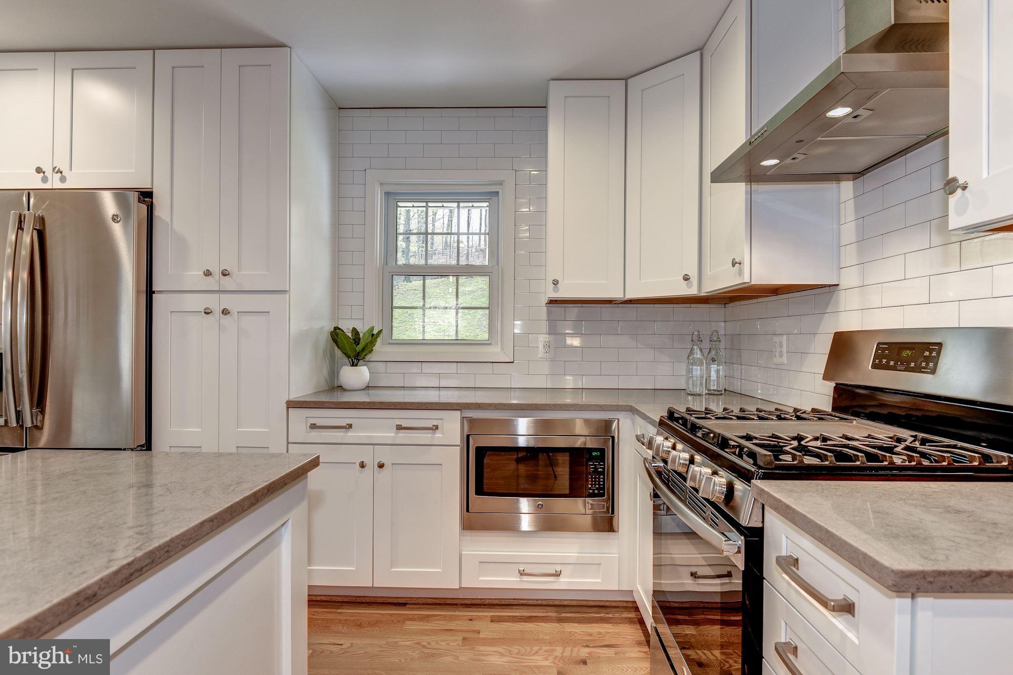 BELLE WOOD - Residential