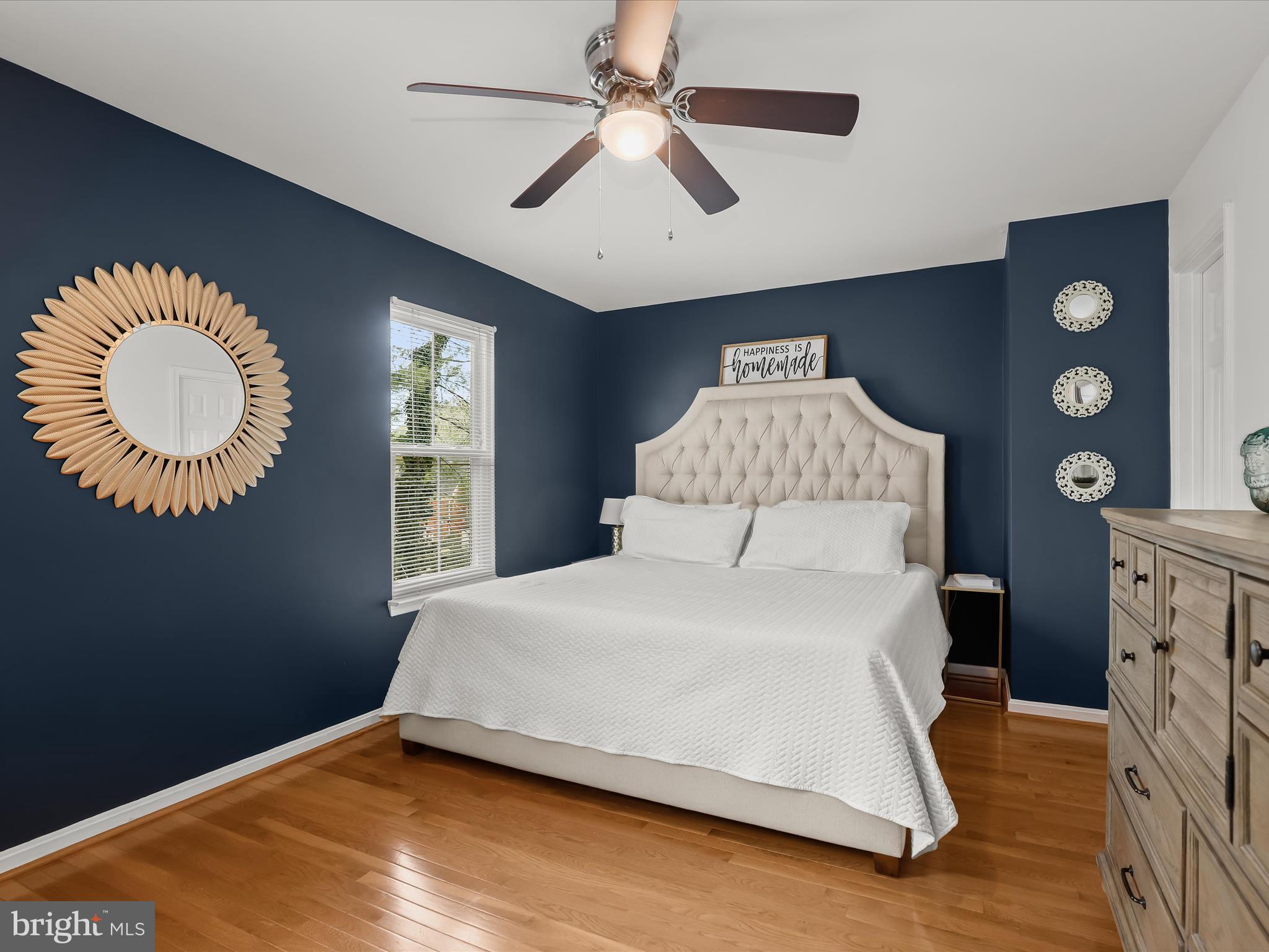 WILLIAMSBURG VILLAGE - Residential