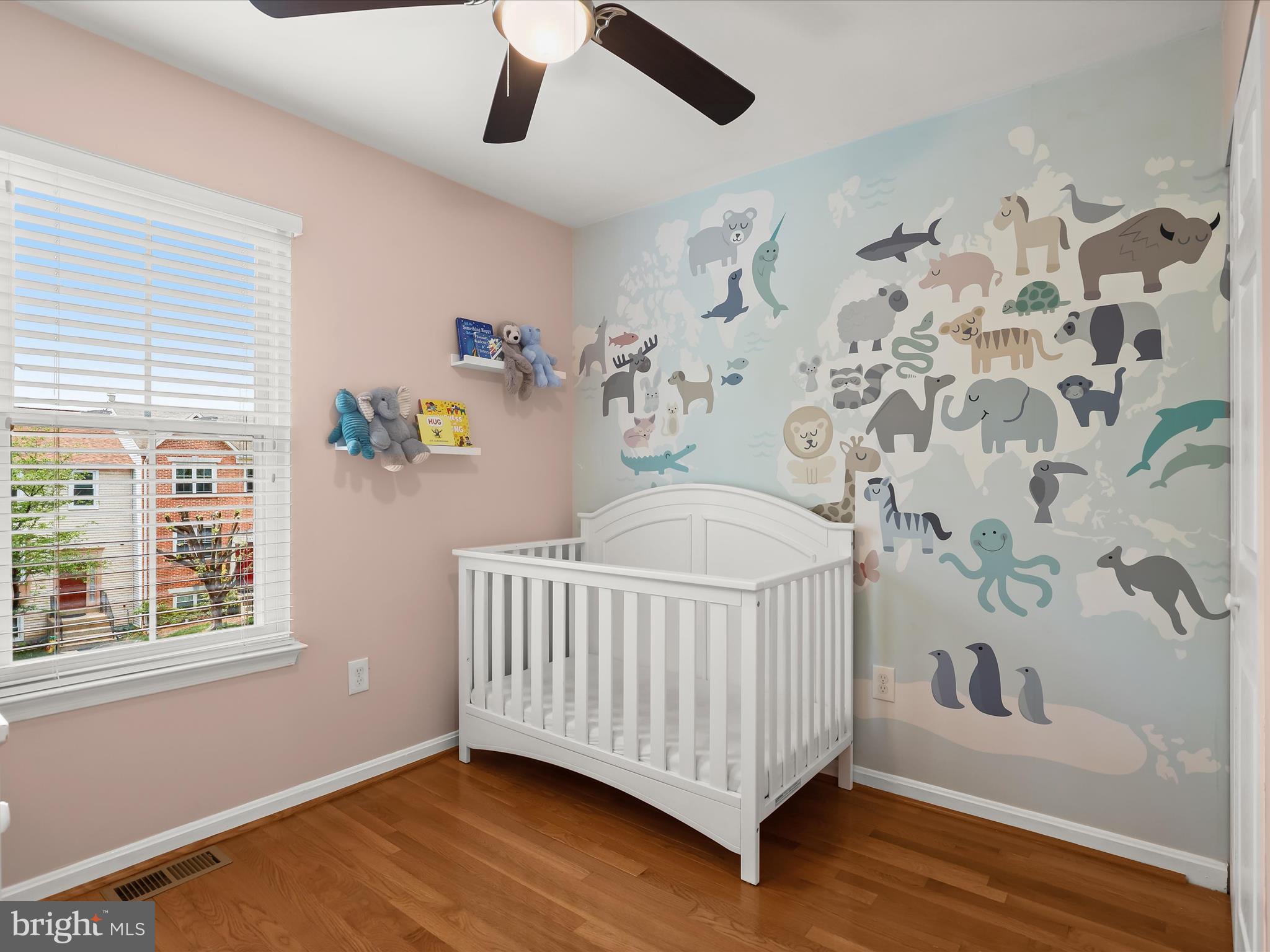 WILLIAMSBURG VILLAGE - Residential