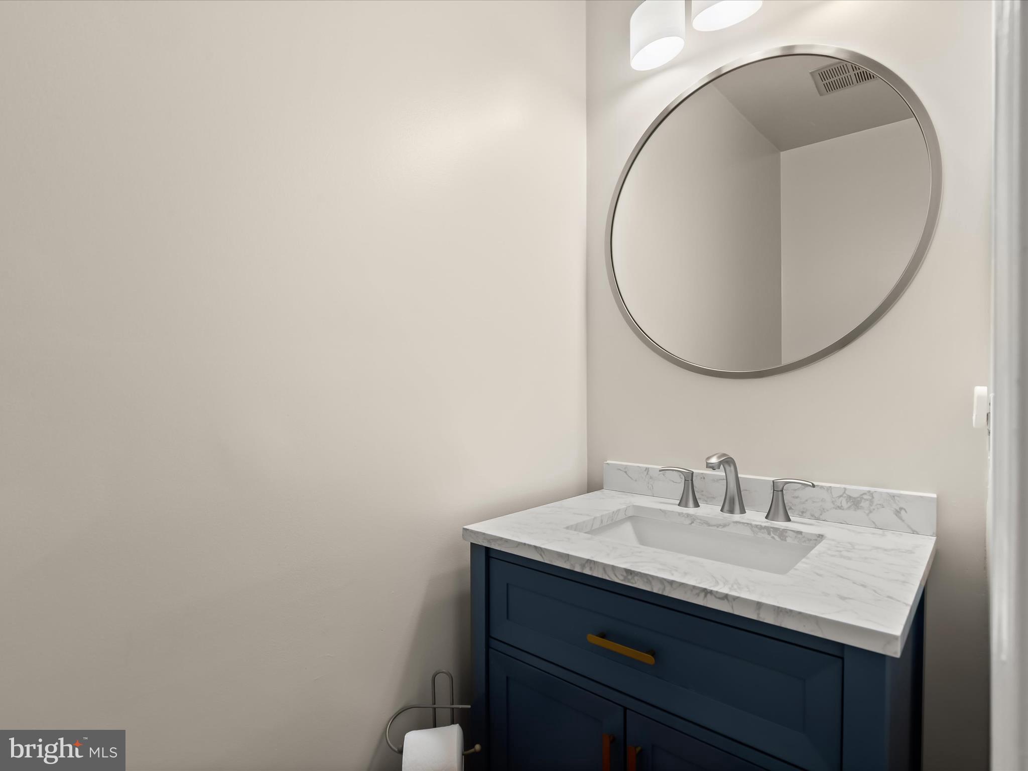 WILLIAMSBURG VILLAGE - Residential