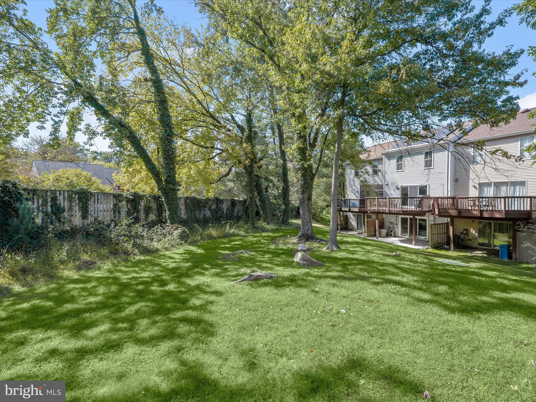 WILLIAMSBURG VILLAGE - Residential