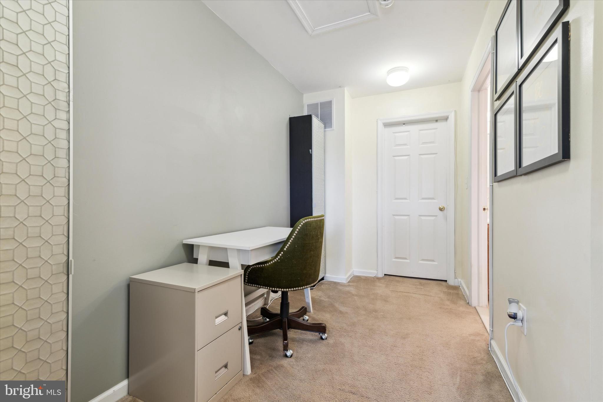 MANTUA - Residential Lease