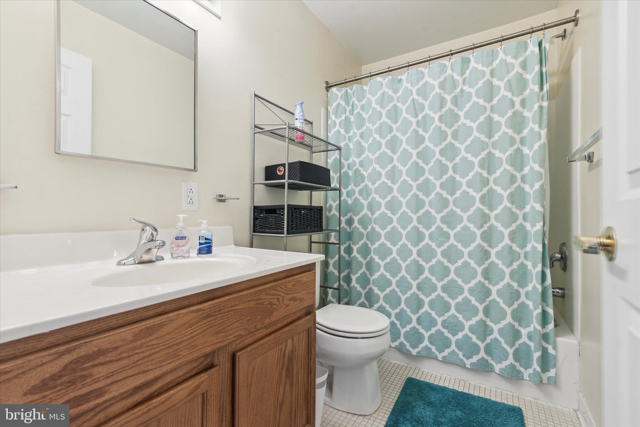 MANTUA - Residential Lease