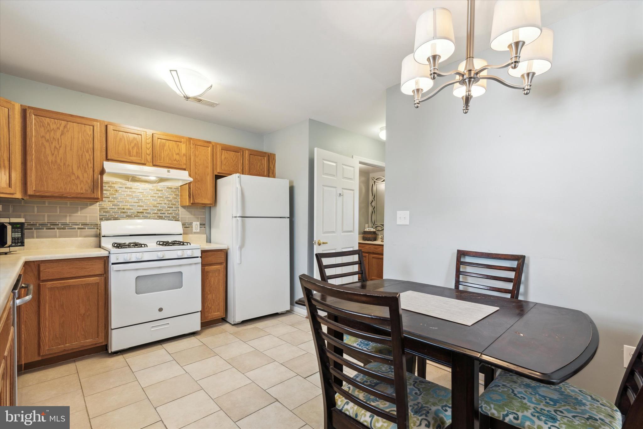 MANTUA - Residential Lease