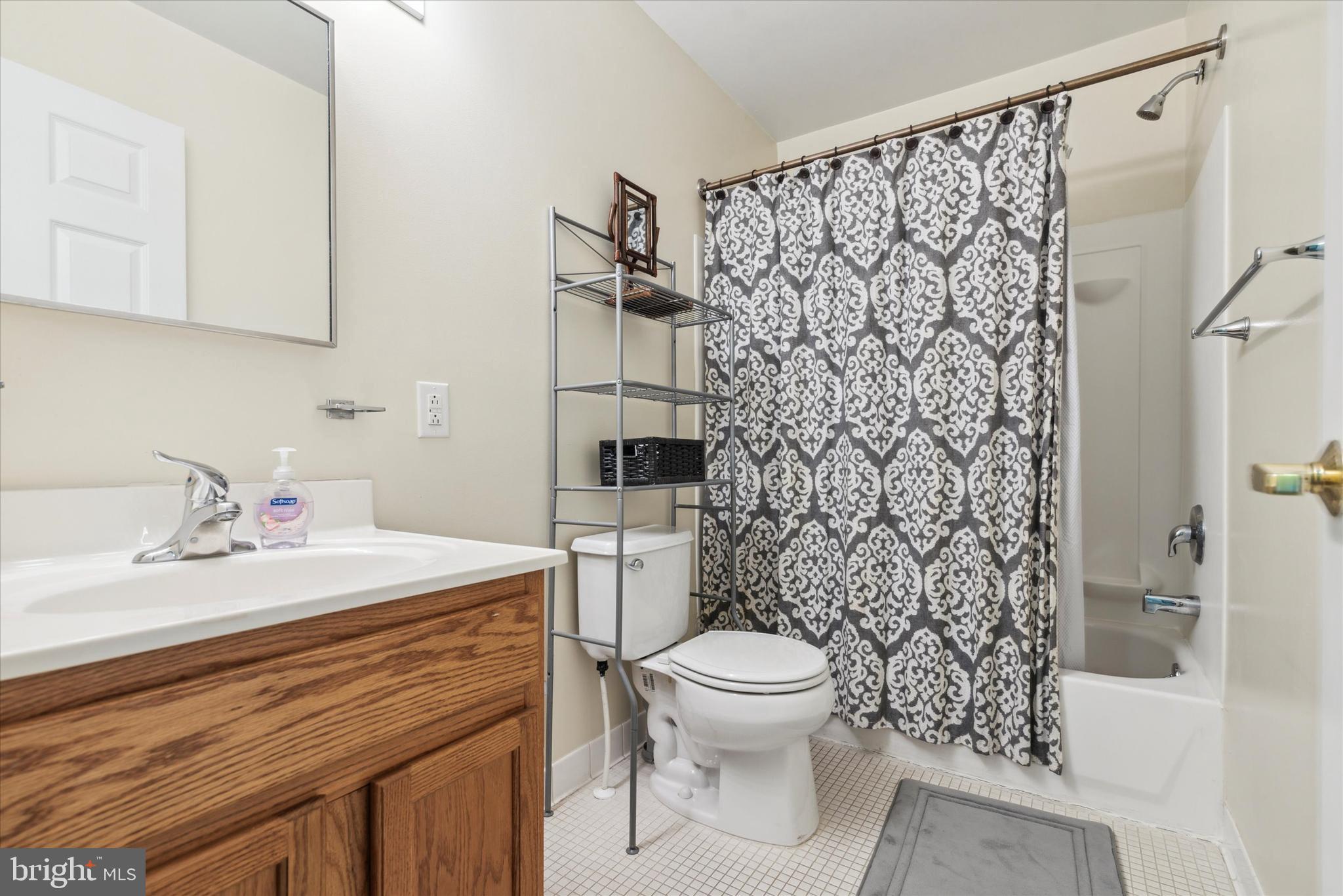 MANTUA - Residential Lease