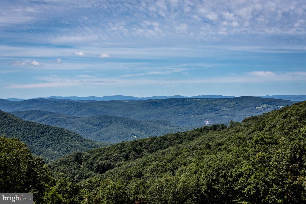 POTOMAC VALLEY OVERLOOK - Residential