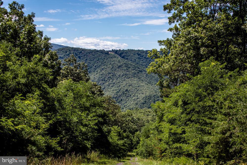 POTOMAC VALLEY OVERLOOK - Residential